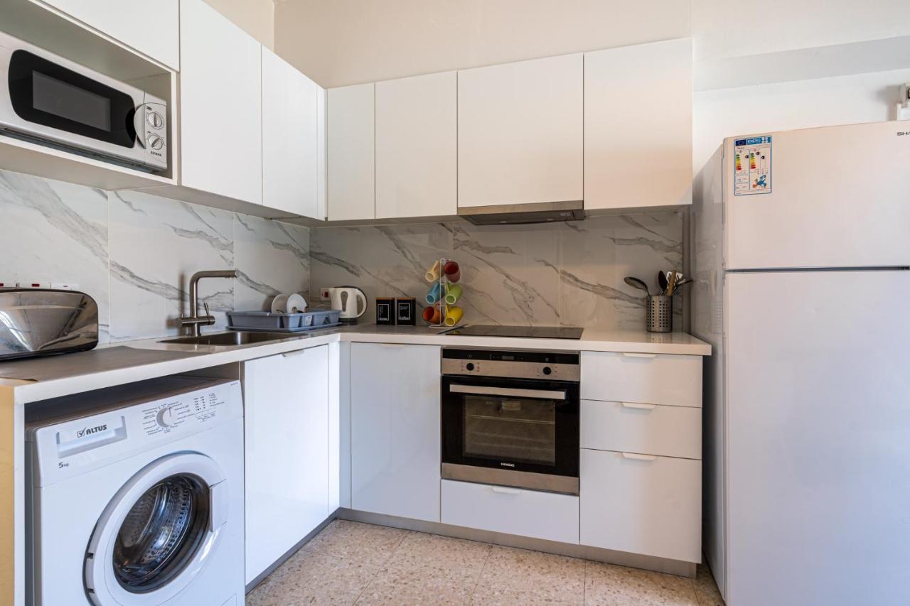 Sea Breeze 1-Br Apt In Pyla Dış mekan fotoğraf