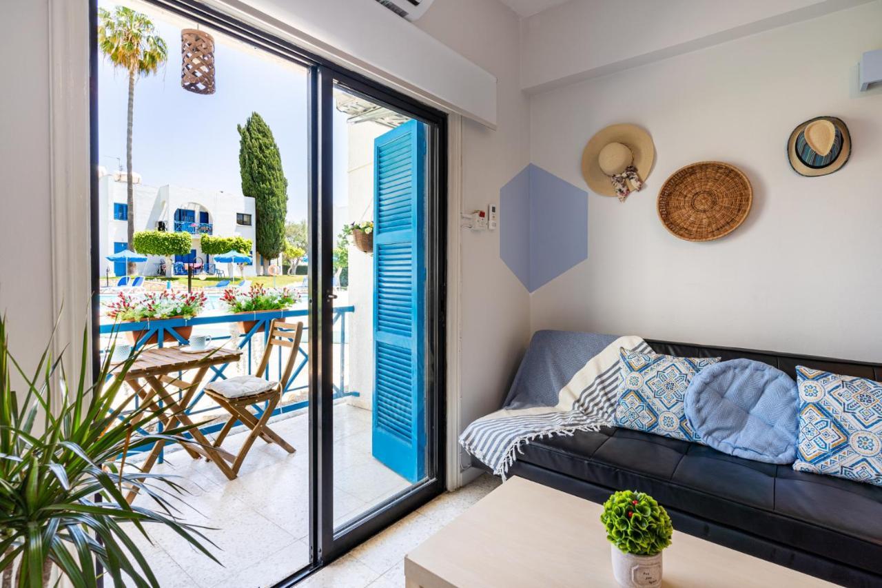 Sea Breeze 1-Br Apt In Pyla Dış mekan fotoğraf